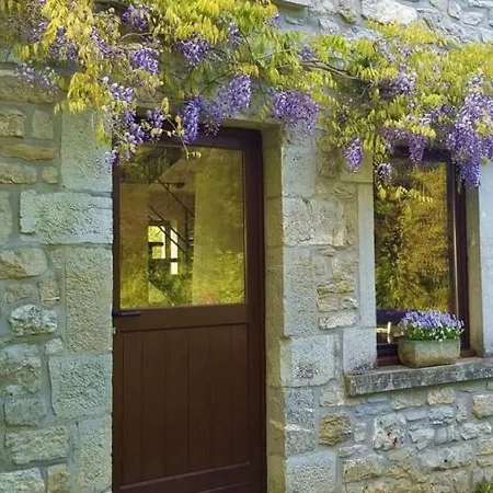 Quaint Holiday Home In Robechies Amid Meadows Chimay