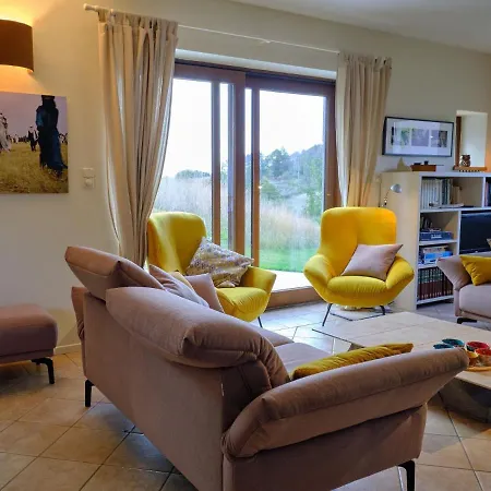 Holiday home Quaint Holiday Home In Robechies Amid Meadows *